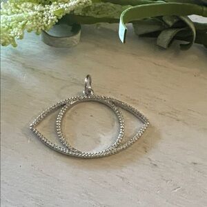 Oak&Ivy evil eye pendant